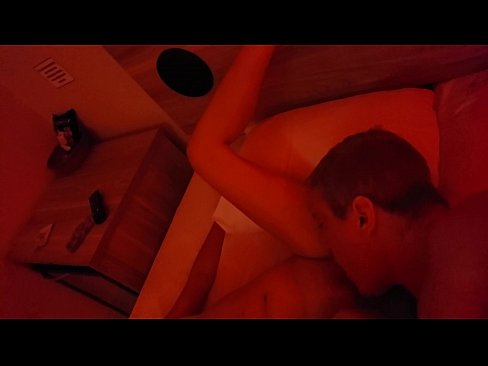 ❤️ Ližem moju mokru macu. Domaći porno kod nas ❤