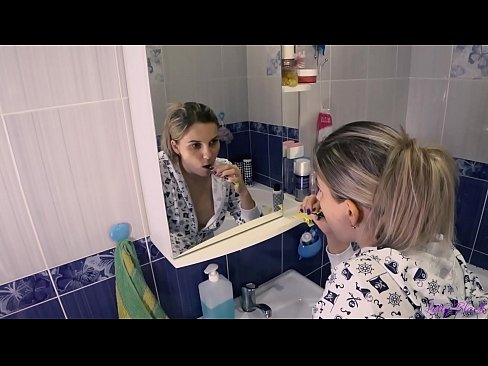 ❤️ Hack sa mladim u pidžami završava oralnu spermu u dupe - letty black Domaći porno kod nas ❤